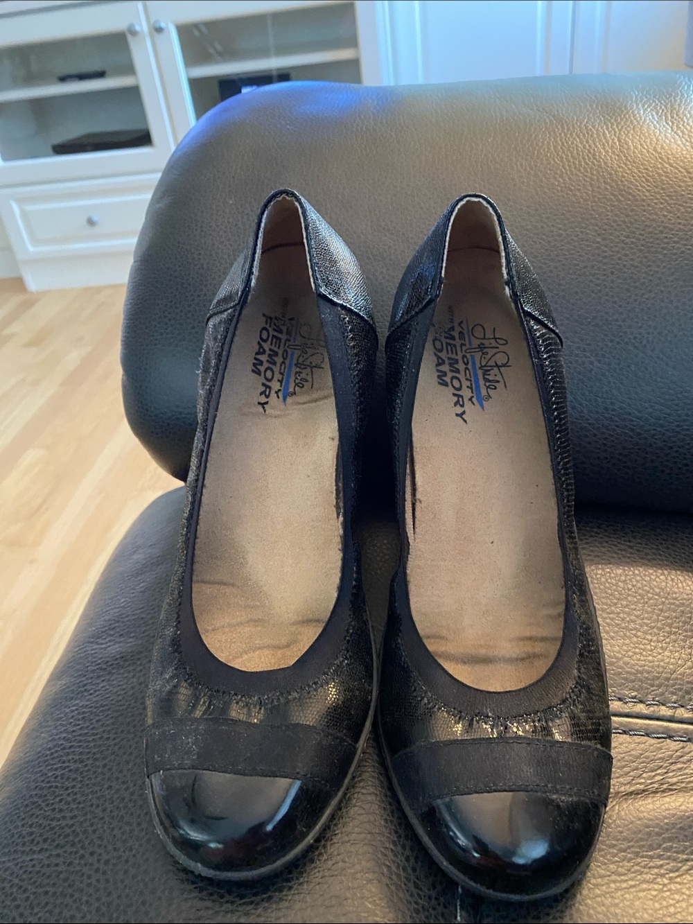 Life Stride Black Patent Toe Women's Slip-On Ballet Flats